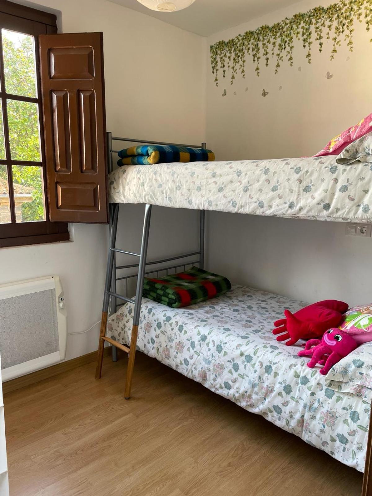 2 Con Parking Apartment *
